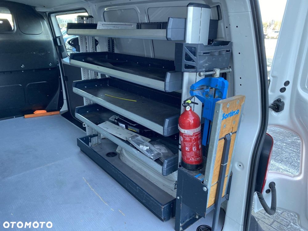 Volkswagen Transporter - 24