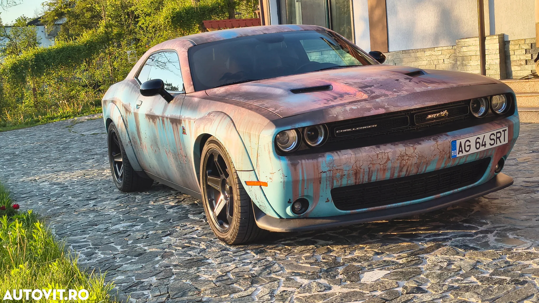 Dodge Challenger - 6