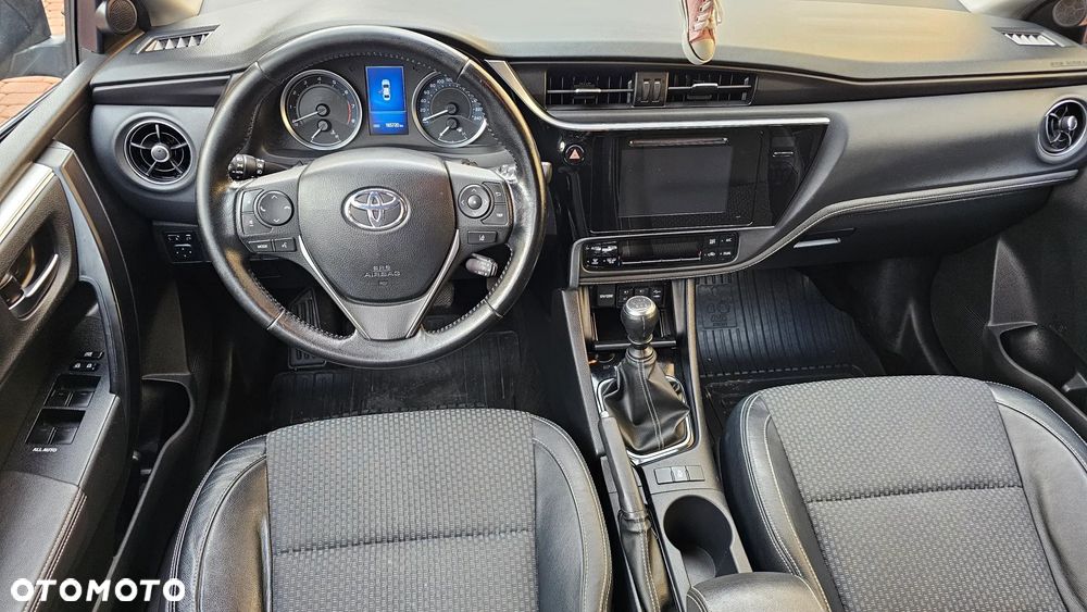 Toyota Corolla 1.6 Prestige EU6 - 8