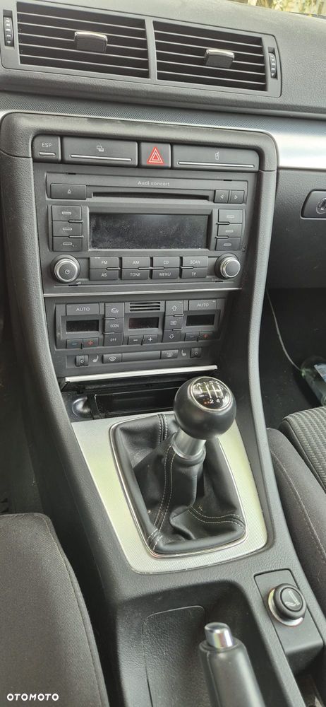 Audi A4 Limousine - 6