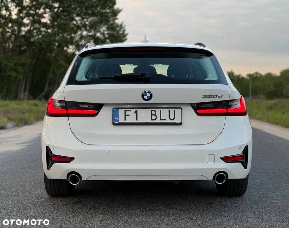 BMW Seria 3 320d Sport Line - 21