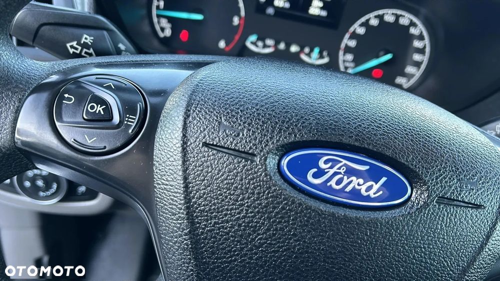 Ford Transit Connect - 11