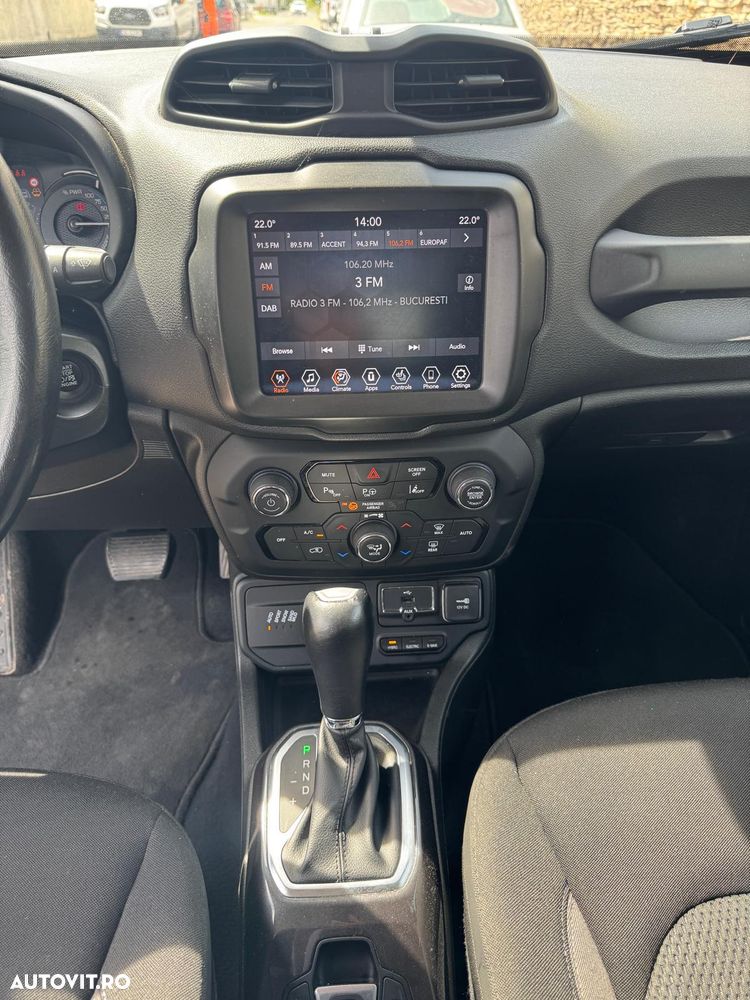 Jeep Renegade - 13