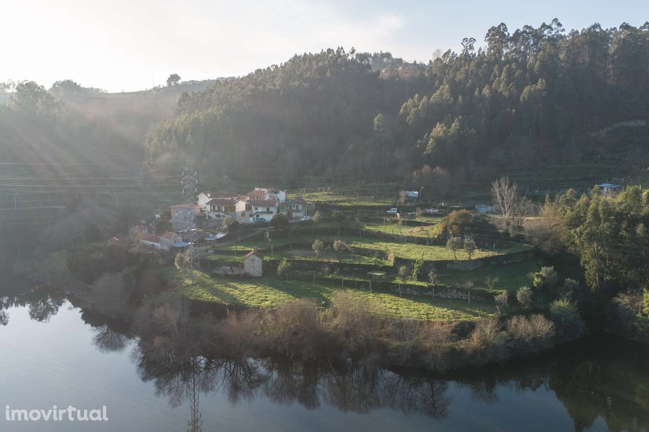 Quinta única na primeira linha do Rio Tâmega, em Penafiel! - Grande imagem: 2/5