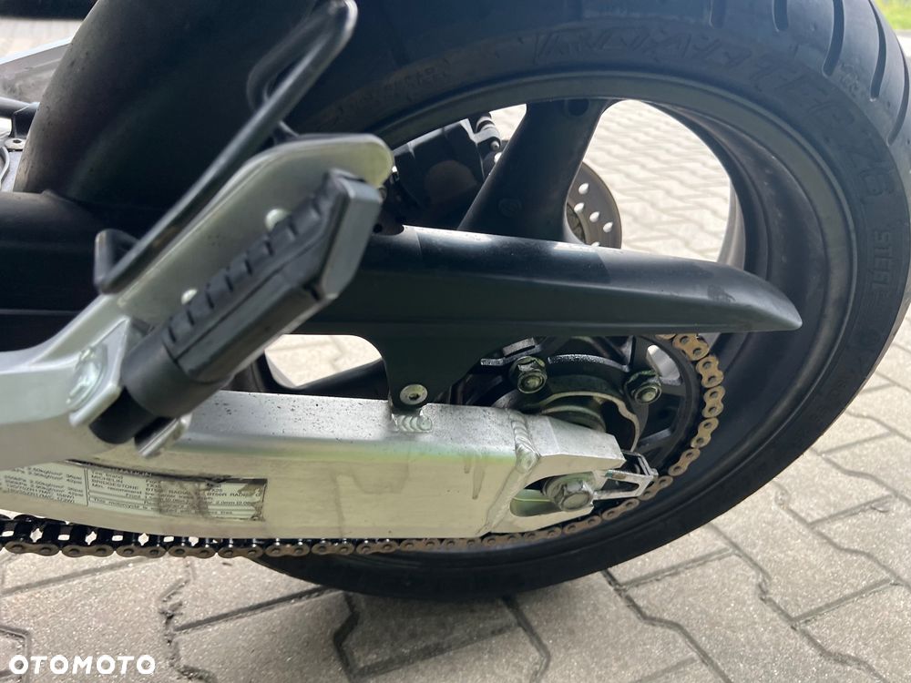 Honda Hornet - 25