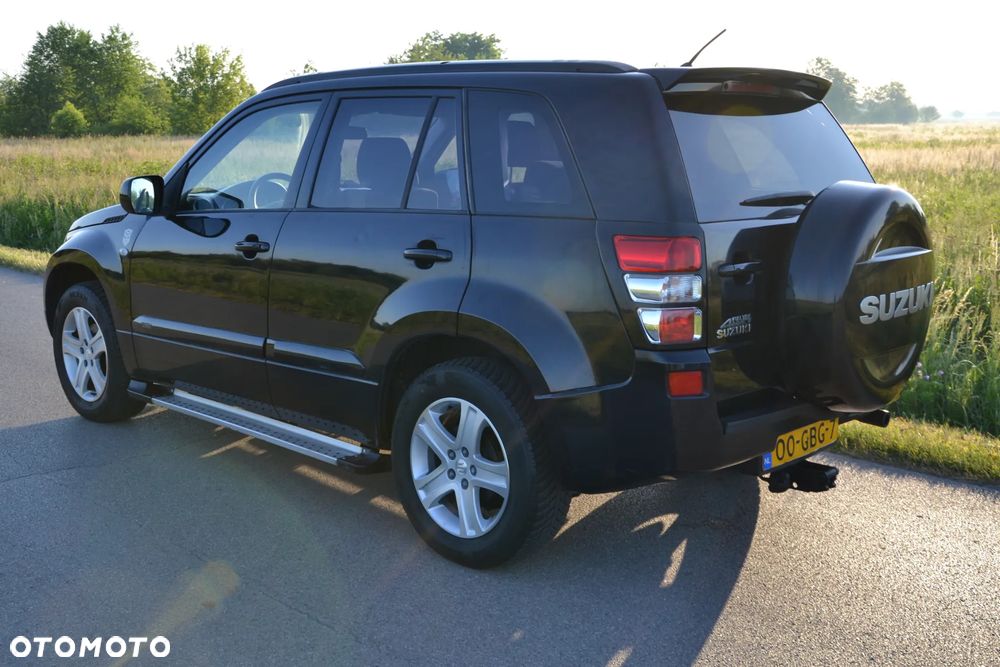 Suzuki Grand Vitara 2.0 De luxe - 3