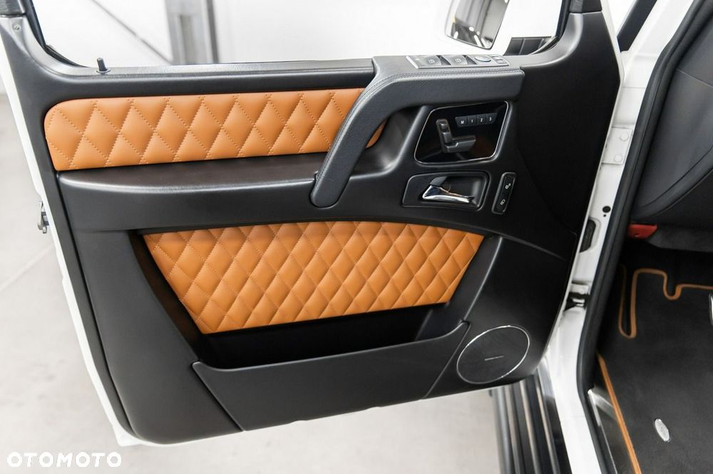 Mercedes-Benz Klasa G AMG 63 AMG SPEEDSHIFT 7G-TRONIC - 34