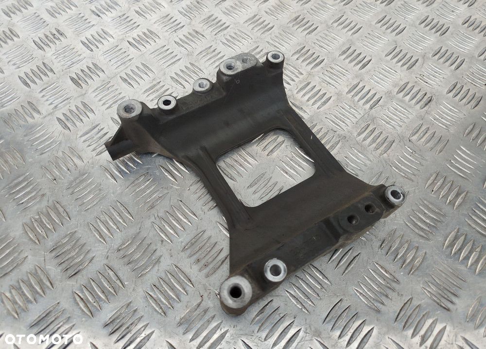 WSPORNIK MOCOWANIE ALTERNATORA DAF NGD XF XG XG+ 2047510 - 4