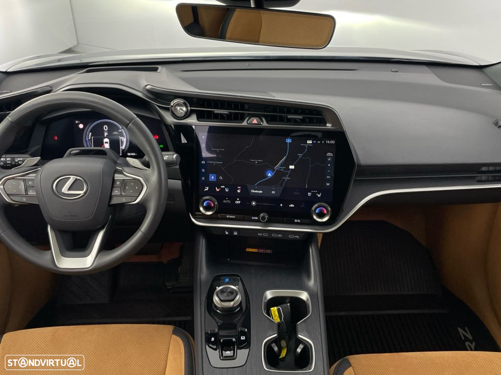 Lexus RZ 450e Executive Plus - 10