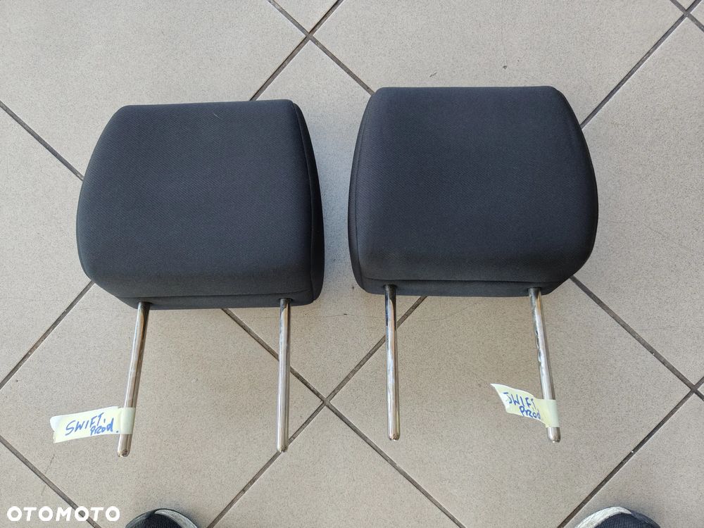 Suzuki Swift MK7 2010-2017 zagłówek przód - 1