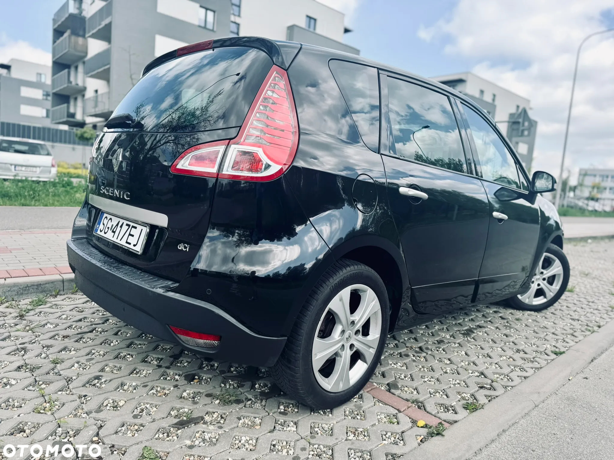 Renault Scenic 1.6 dCi Energy Privilege - 4