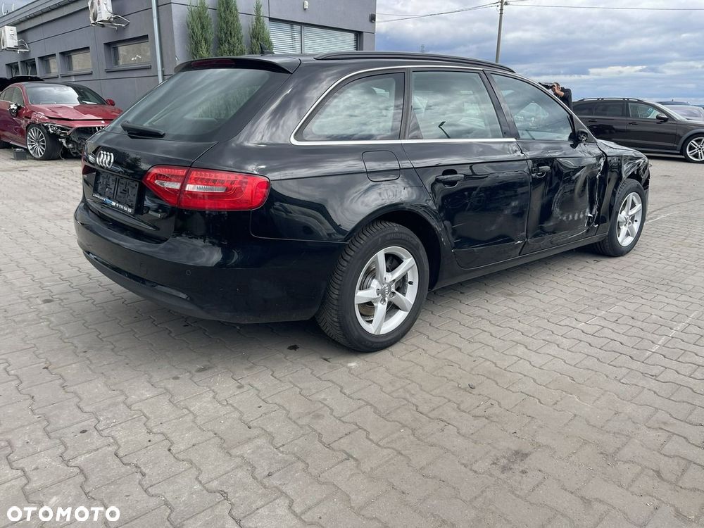 Audi A4 Avant 40 TDI quattro S tronic - 4