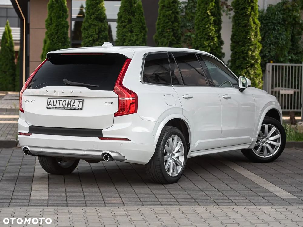 Volvo XC 90 D5 AWD Geartronic Momentum - 13