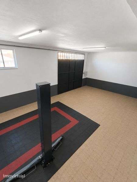 Armazém à Venda | 125 m² | Paul, Torres Vedras - Grande imagem: 2/7
