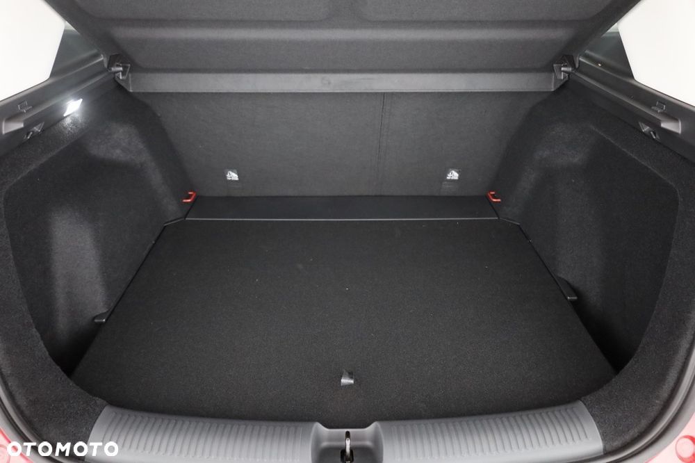 MG ZS 1.5 HEV+ Standard - 8