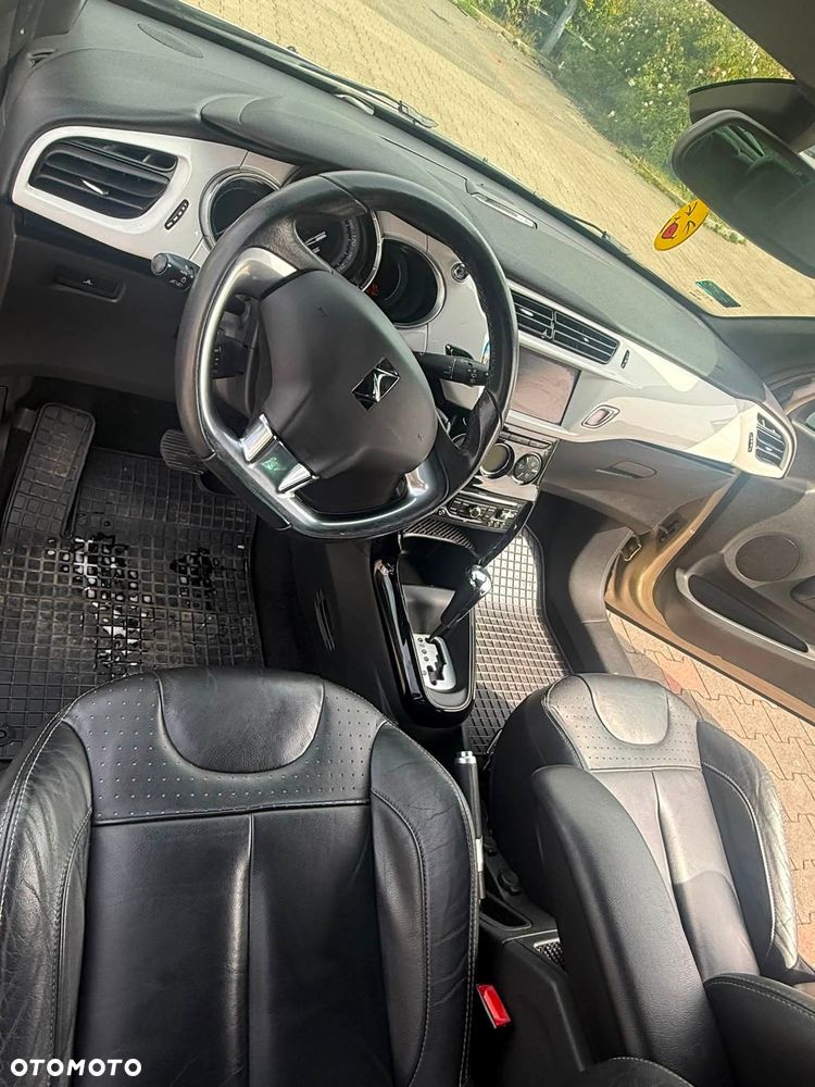 Citroën DS3 1.6 VTi SoChic - 12