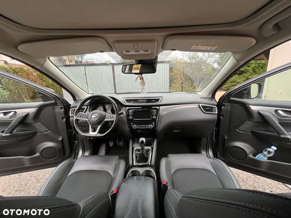 Nissan Qashqai 1.3 DIG-T TEKNA - 11