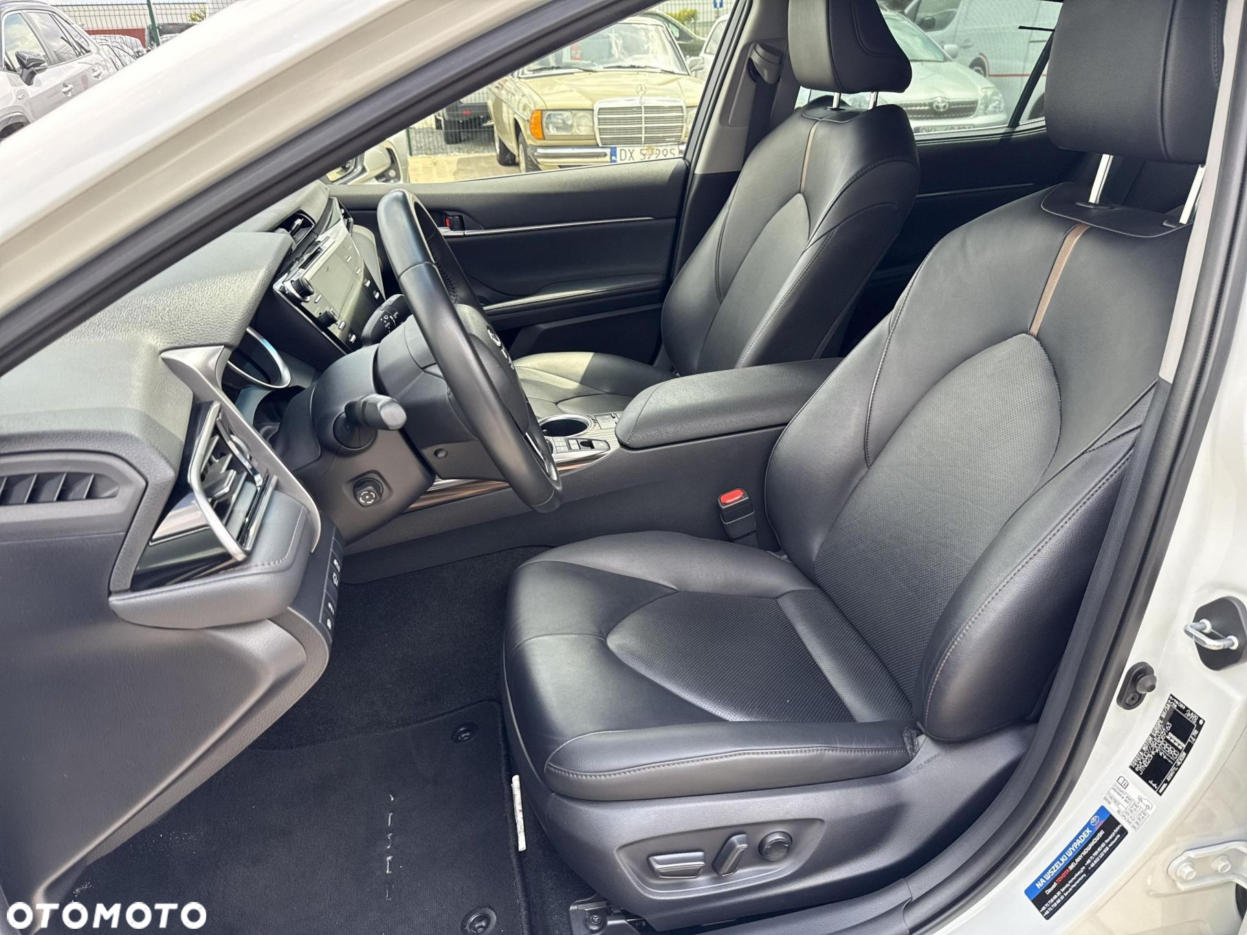 Toyota Camry - 15