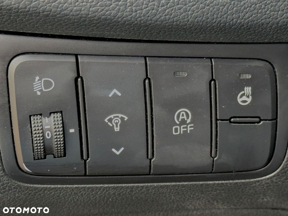 Kia Ceed 1.6 GDI Dream Team Edition - 20