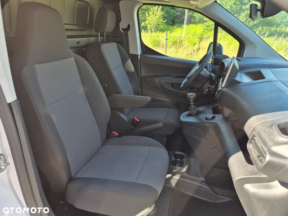 Opel Combo - 12