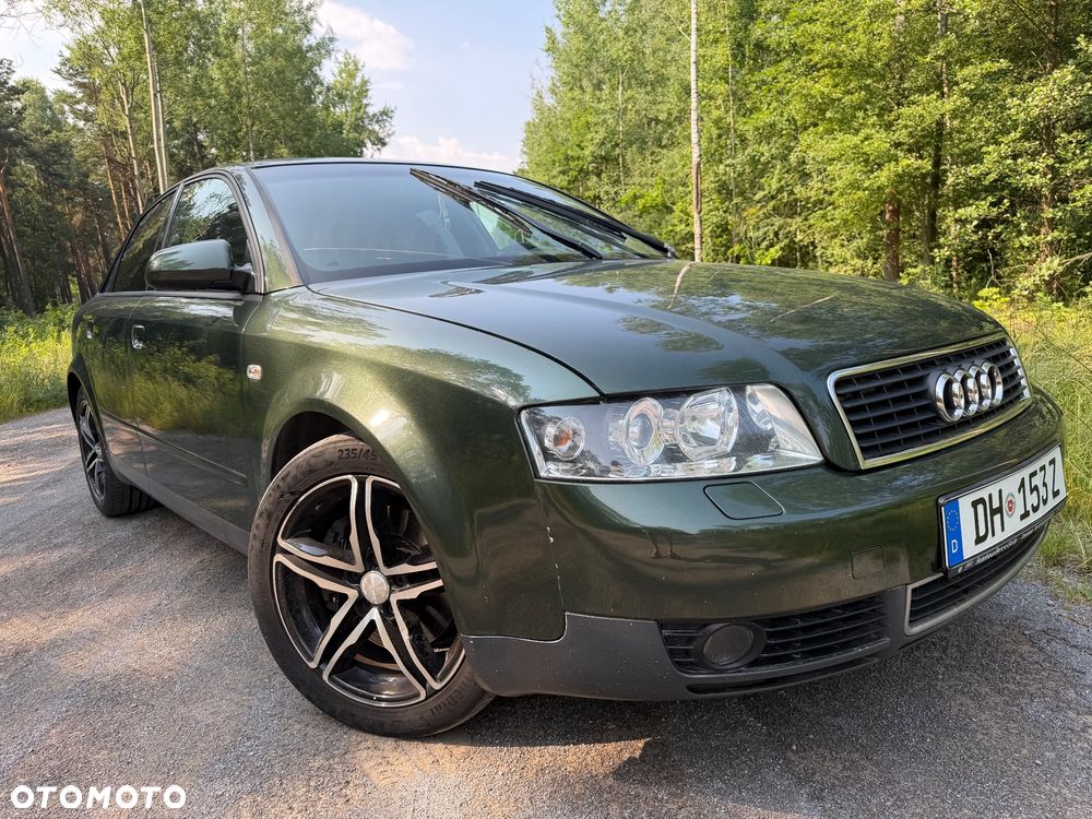 Audi A4 Limousine 2.4 - 3