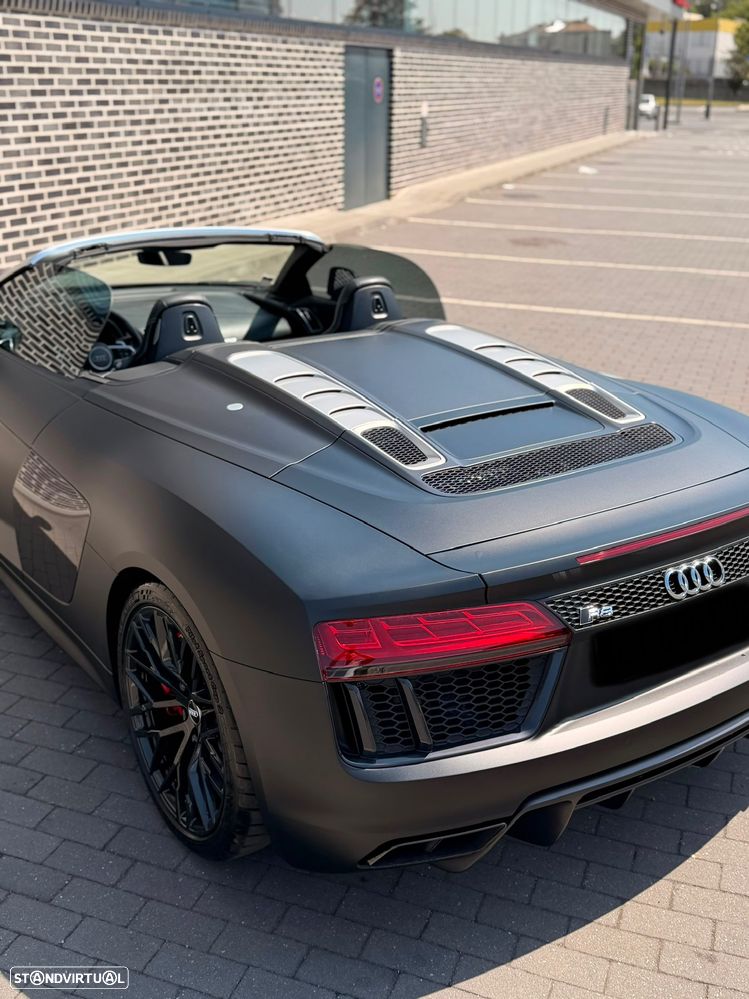 Audi R8 Spyder - 14