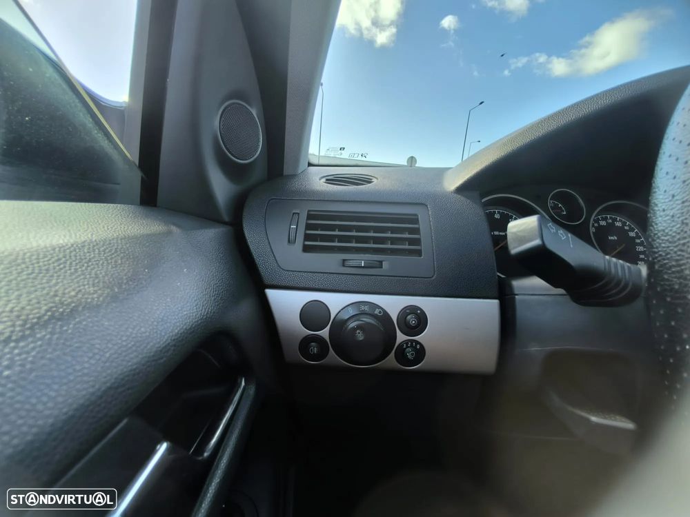 Opel Astra - 17