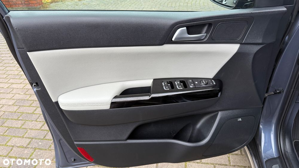 Kia Sportage 2.0 CRDI 184 4WD Automatik Spirit - 23