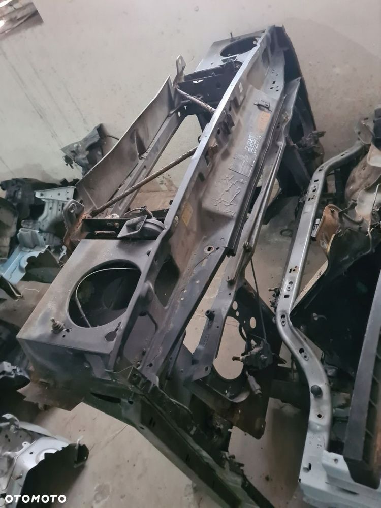 Pas przedni podłużnice Land Rover Discovery I - 1