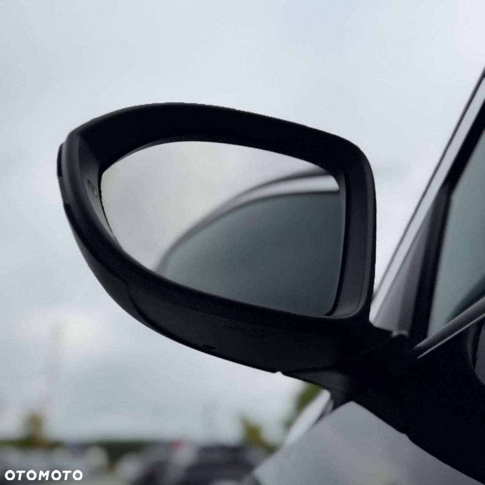 Volkswagen T-Roc - 36