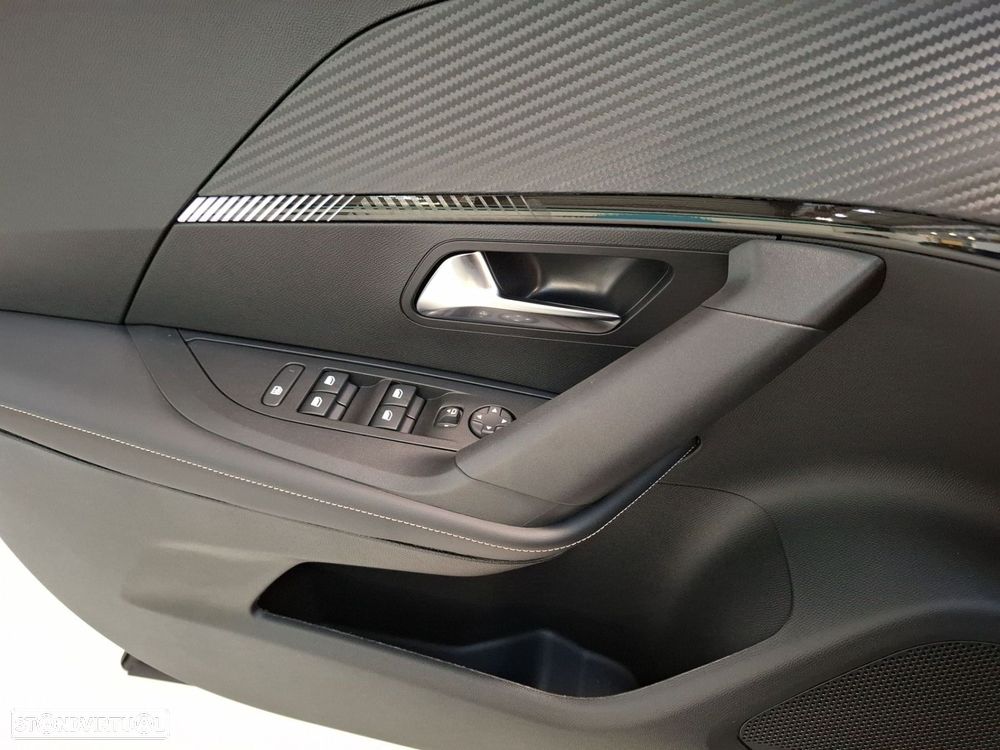 Peugeot e-2008 50 kWh Allure - 20