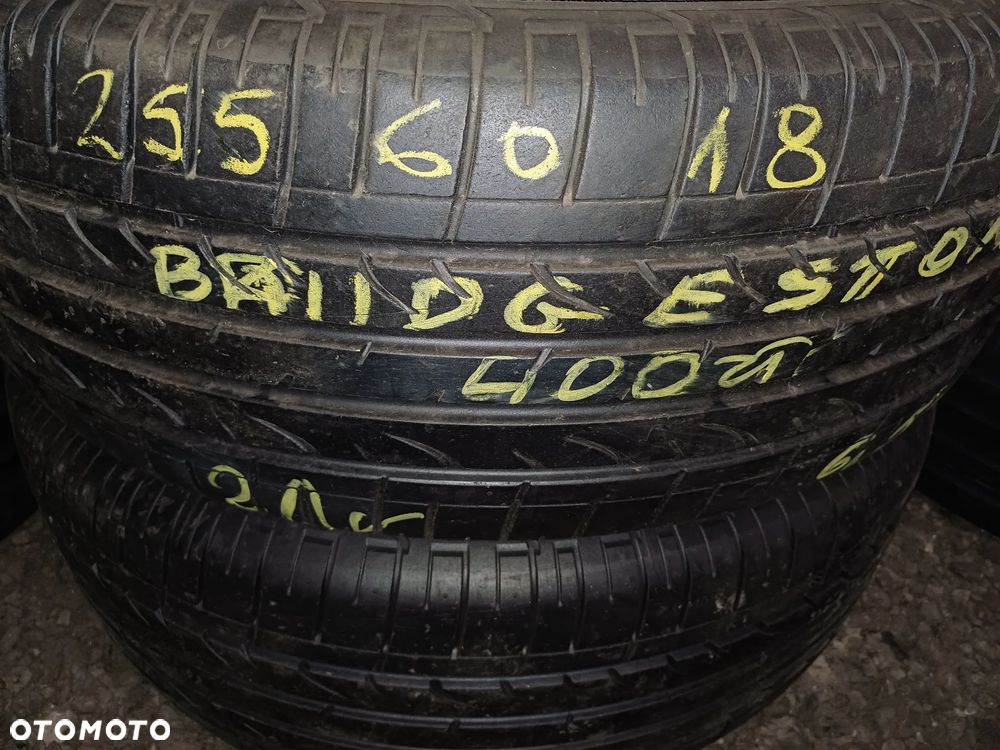 255/60/18 Bridgestone - 1