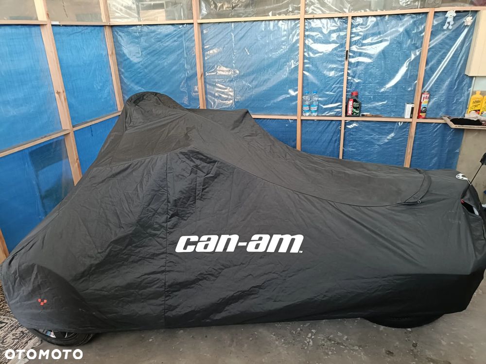 Can-Am Spyder - 38