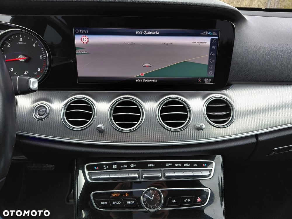 Mercedes-Benz Klasa E 200 d 9G-TRONIC Avantgarde - 33