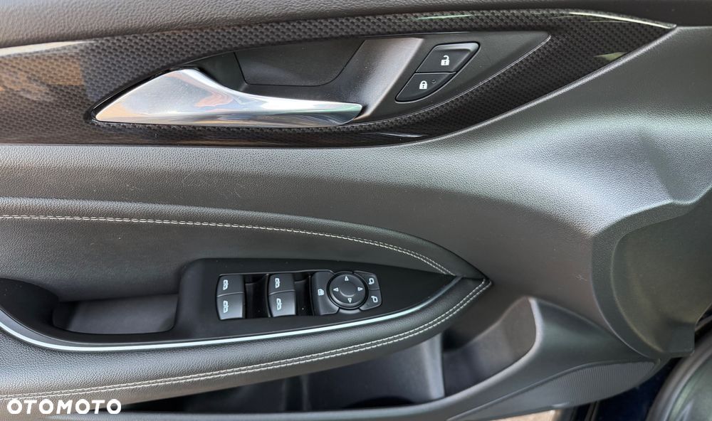 Opel Insignia - 19
