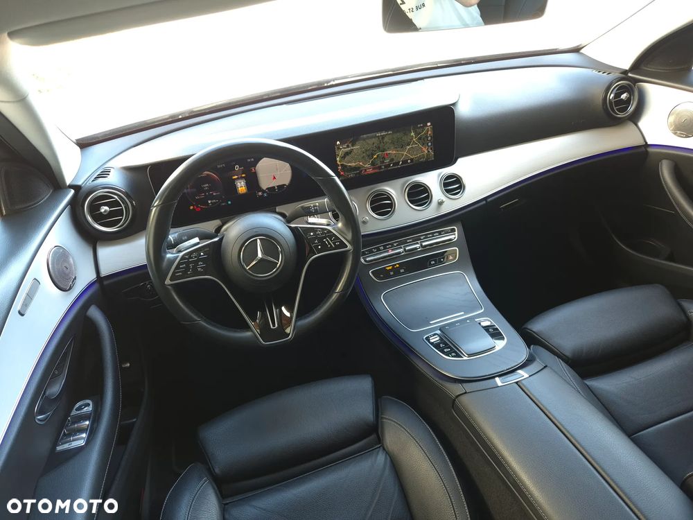 Mercedes-Benz Klasa E 220 d 9G-TRONIC - 20