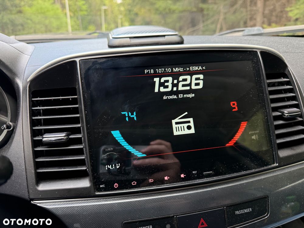Mitsubishi Lancer - 12