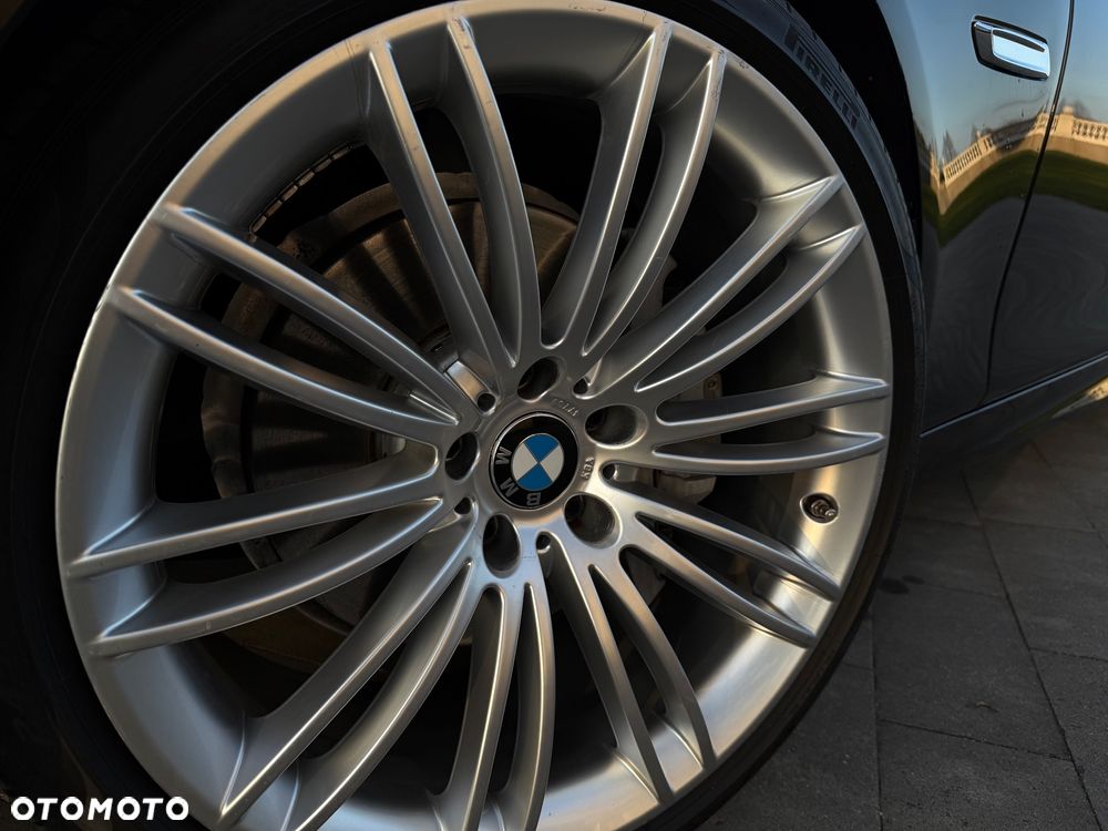 BMW Seria 5 535i Sport-Aut - 20