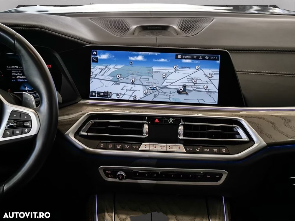 BMW X5 xDrive45e - 13