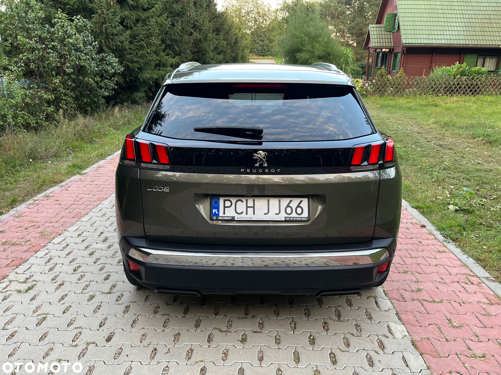 Peugeot 3008 1.2 PureTech Allure Pack S&S - 4