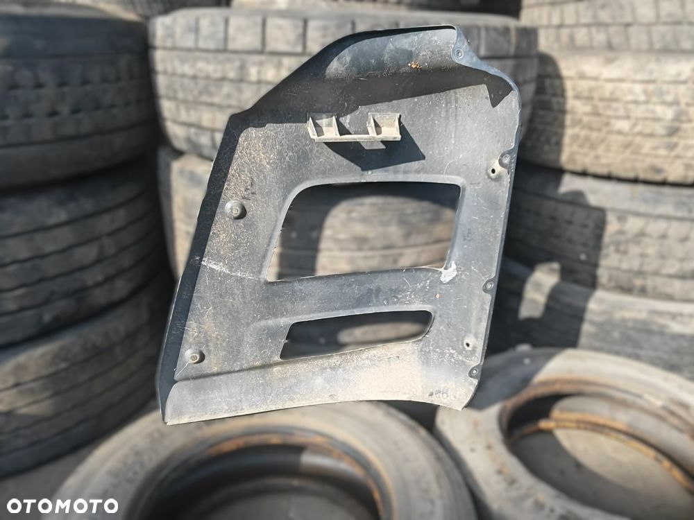 METALOWY ZDERZAK OKULAR LAMPY REFLEKTORA PRAWY MAN TGL TGM EURO 6 - 2