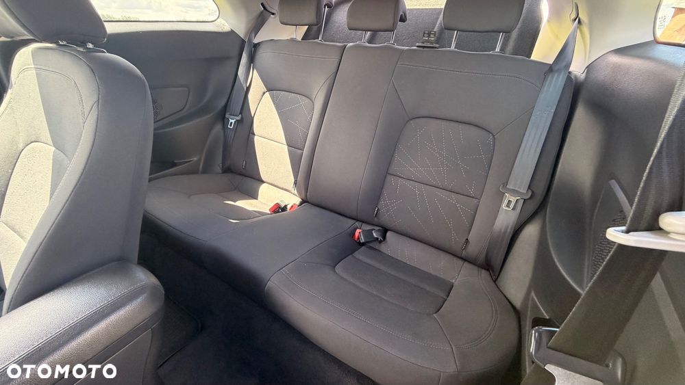 Kia Rio 1.1 crdi M - 14