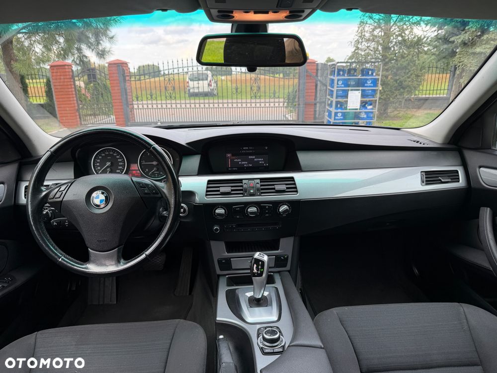 BMW Seria 5 520d Edition Lifestyle - 31