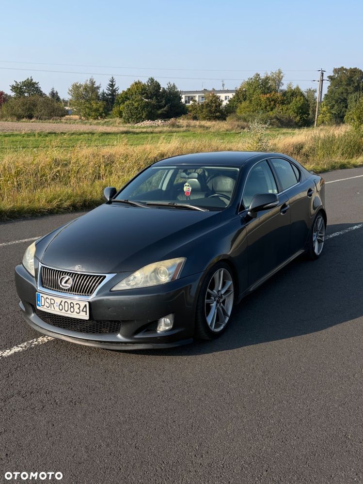 Lexus IS - 1