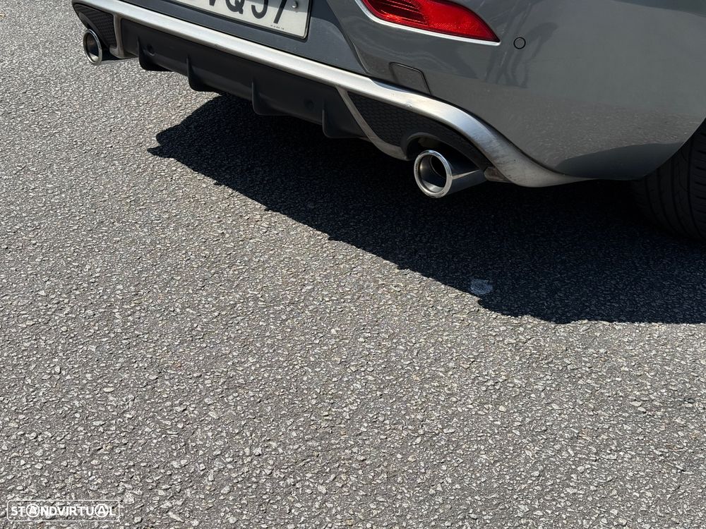 Volvo V40 - 24
