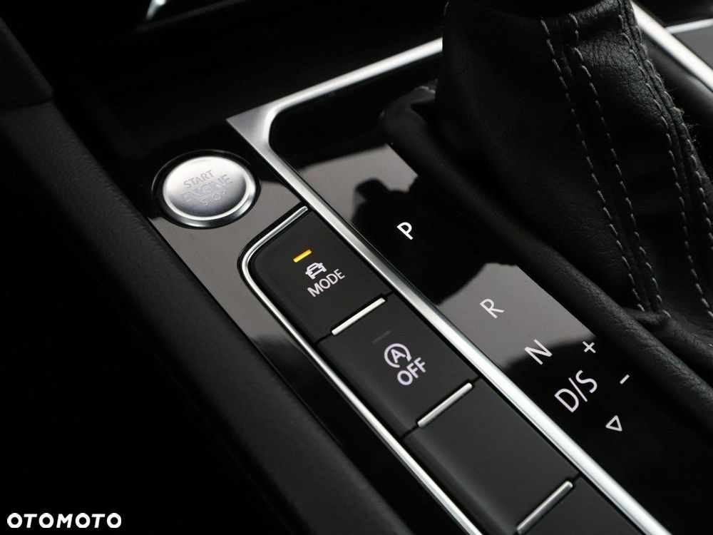 Volkswagen Arteon 2.0 TDI R-Line DSG - 31