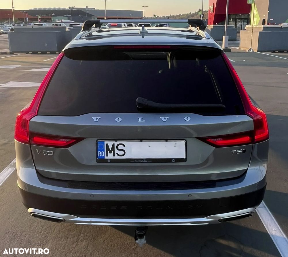 Volvo V90 - 3