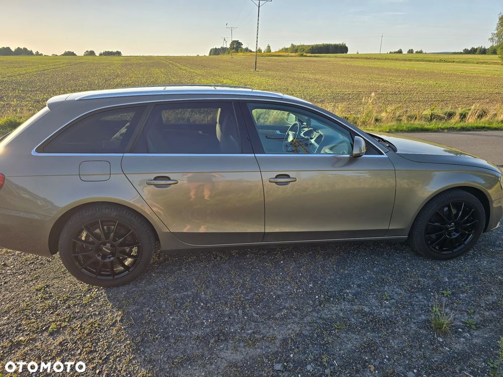 Audi A4 Avant 2.0 TDI - 4