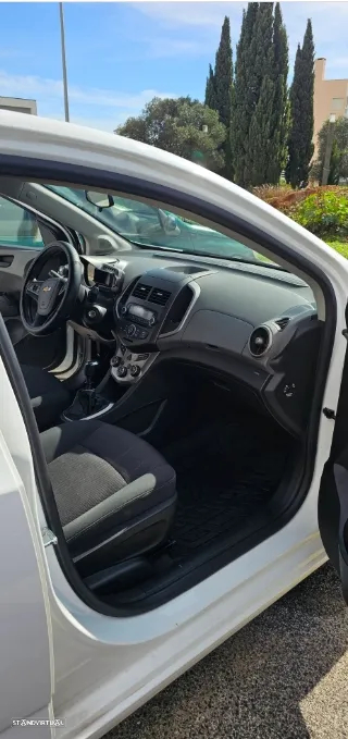 Chevrolet Aveo - 15