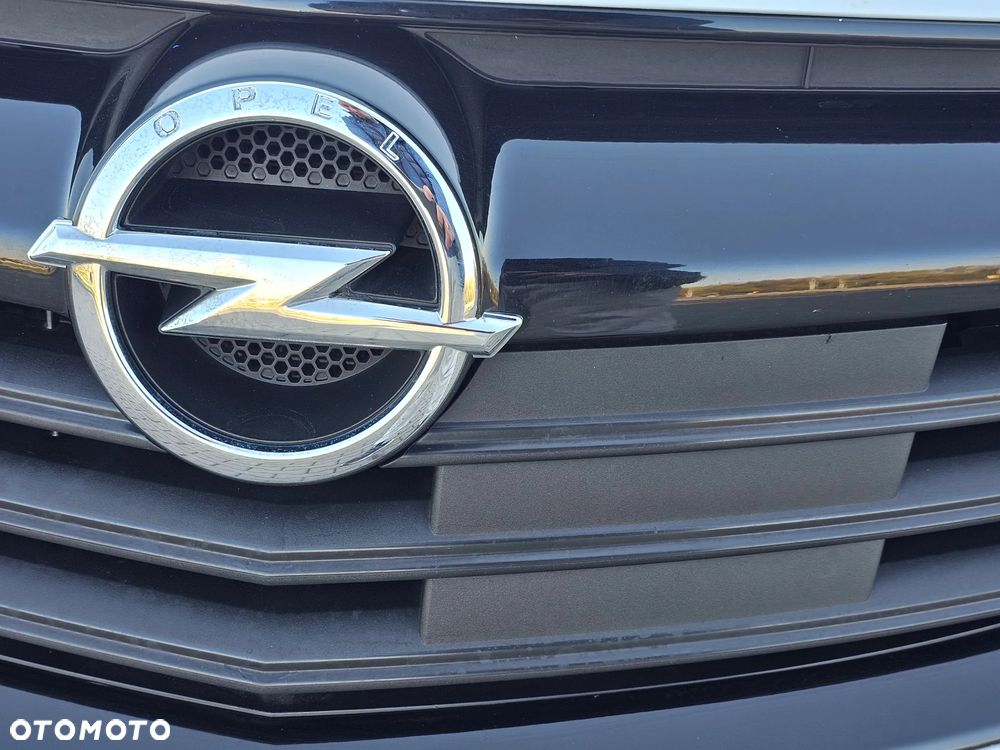 Opel Insignia 2.8 V6 Turbo 4x4 OPC - 14